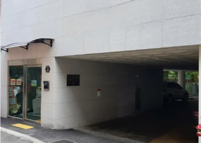 The Hideout - One Bedroom In Seoul- 2min From Subway