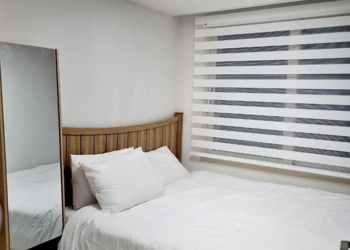 Appartamento The Hideout - One Bedroom In Seoul- 2min From Subway
