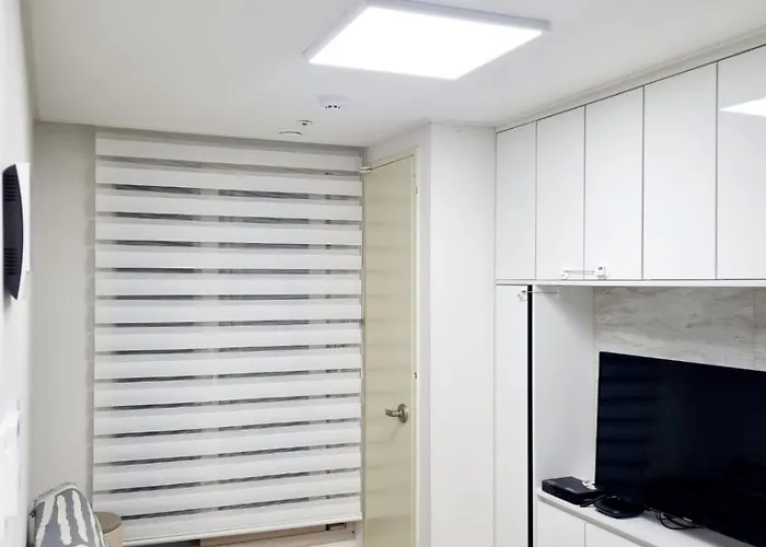 The Hideout - One Bedroom In Seoul- 2min From Subway